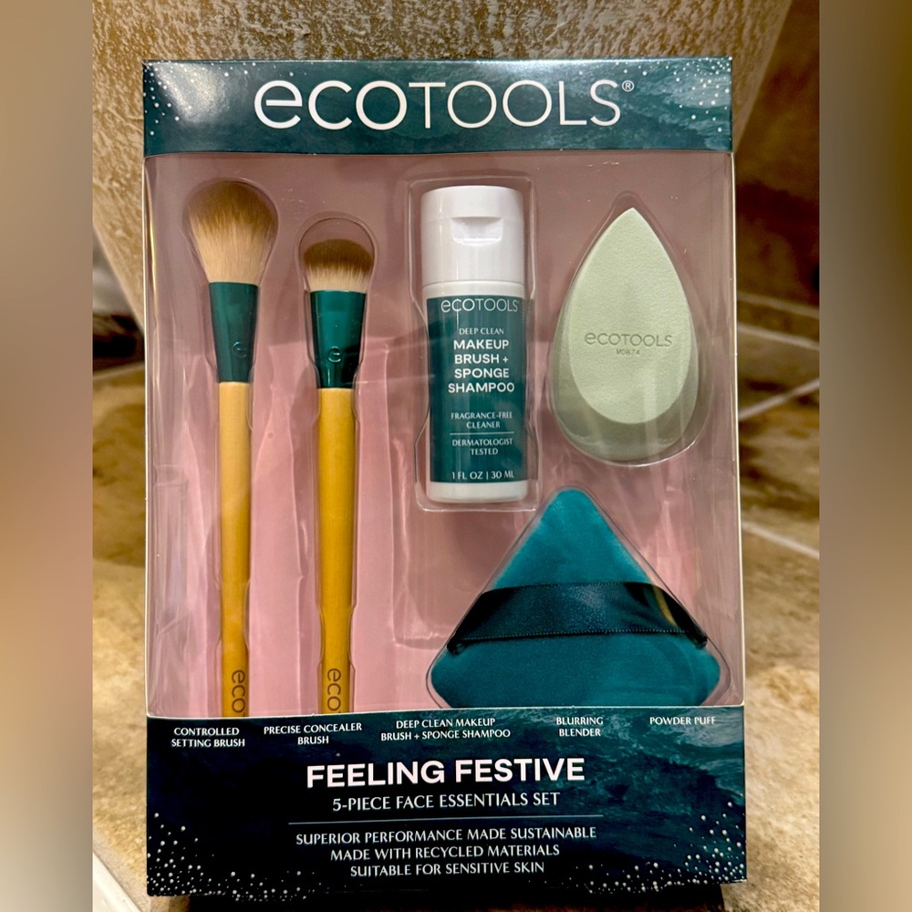 EcoTools 5-Piece Feeling Festive Face Essentials Set
